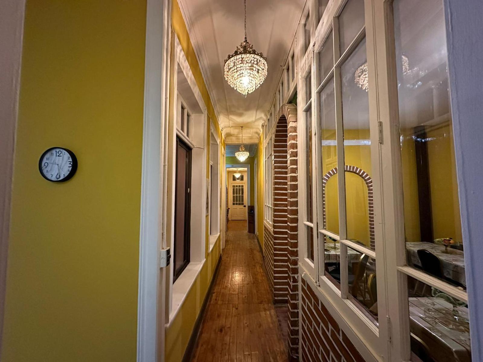 Hotel Das Gelbe Haus à Valparaíso Extérieur photo