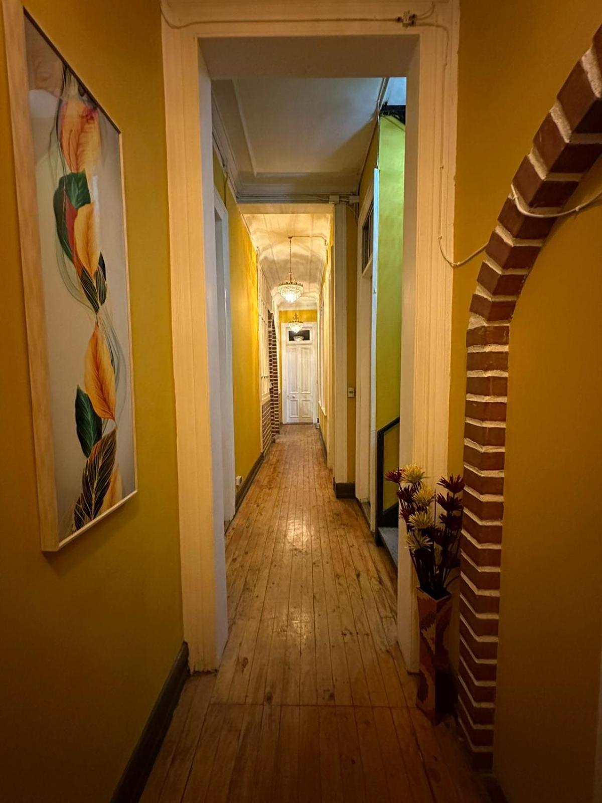 Hotel Das Gelbe Haus à Valparaíso Extérieur photo