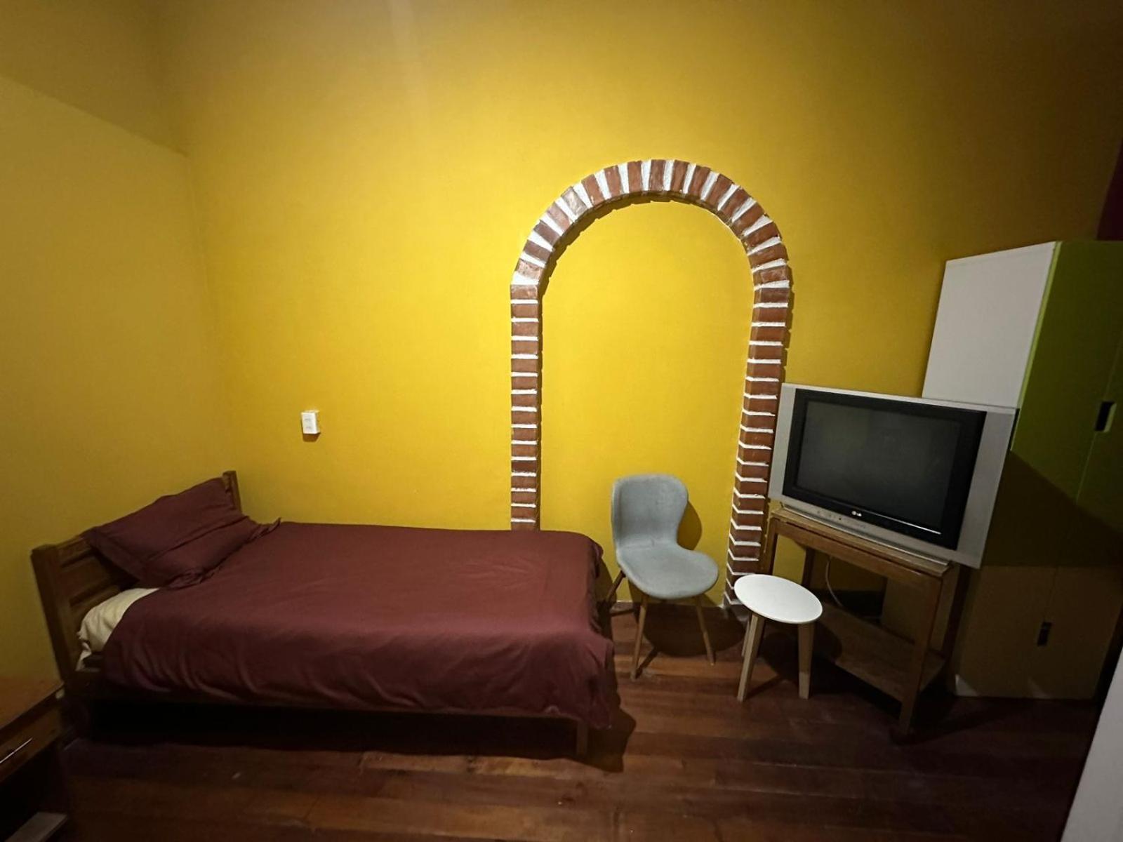 Hotel Das Gelbe Haus à Valparaíso Extérieur photo