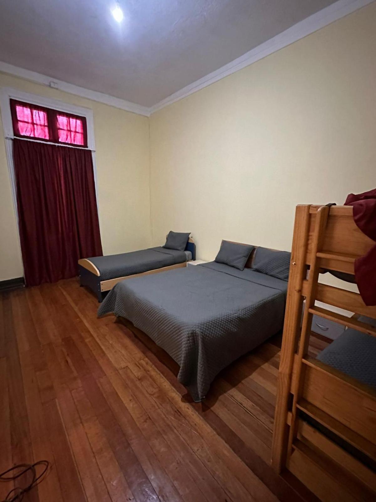 Hotel Das Gelbe Haus à Valparaíso Extérieur photo